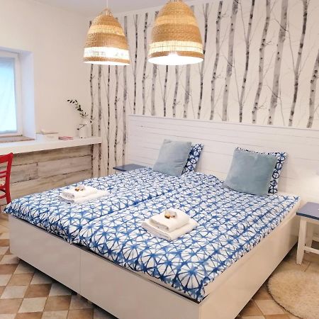 Jaszbereny Boutique Room Zewnętrze zdjęcie