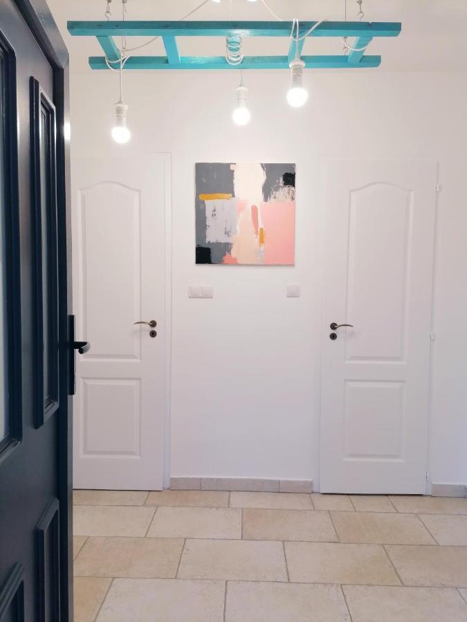 Jaszbereny Boutique Room Zewnętrze zdjęcie